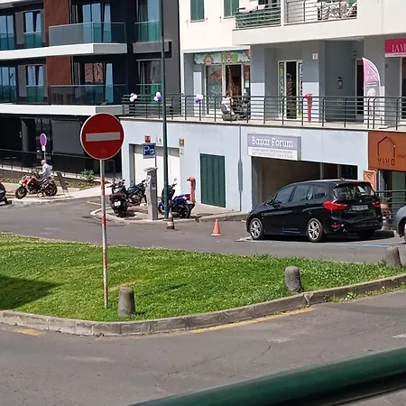 Forum Madeira Near Formosa Apartmán *